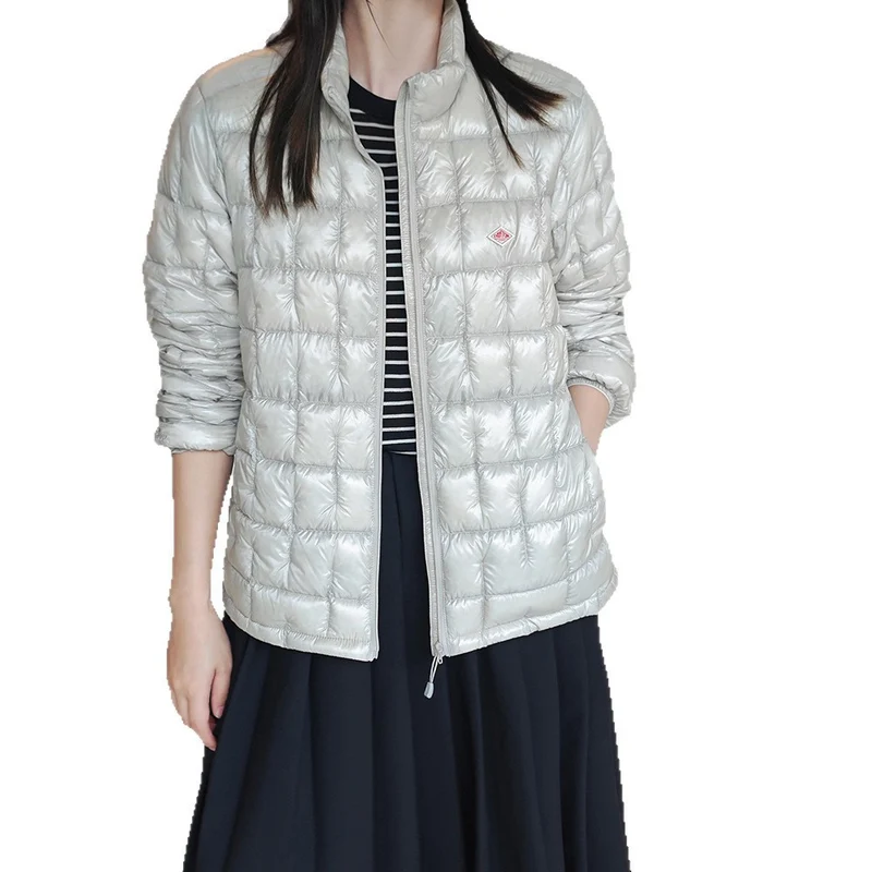 Damen Modische Steppjacke mit glänzender Oberfläche Nord Taschen