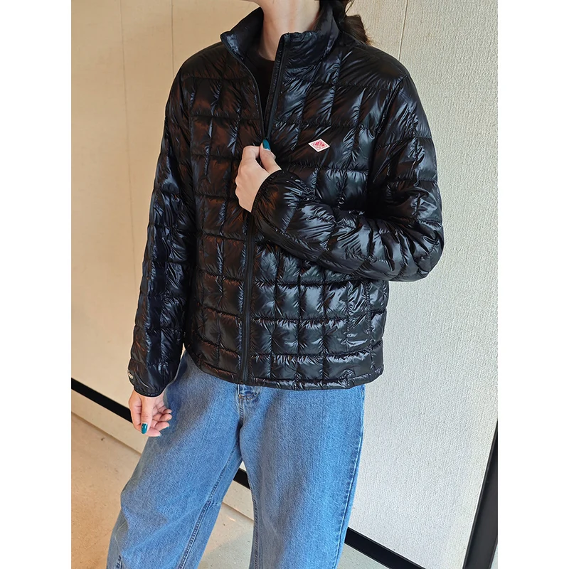 Damen Modische Steppjacke mit glänzender Oberfläche Nord Taschen