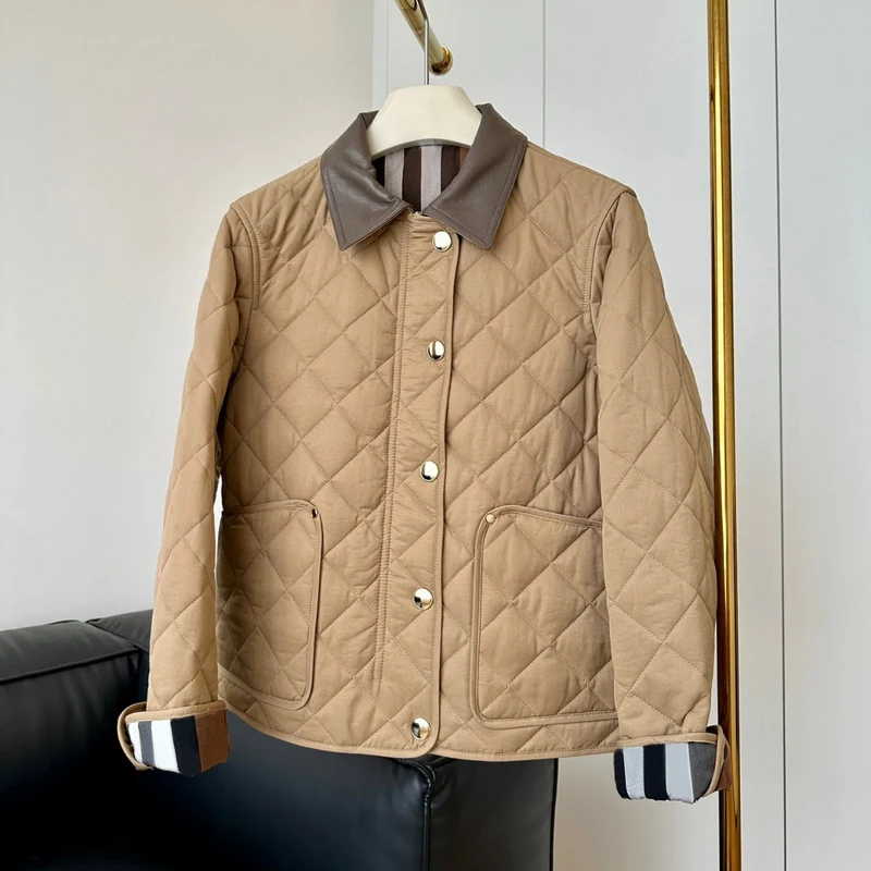Damen Modische Steppjacke mit eleganter Lederkragen Nord Taschen