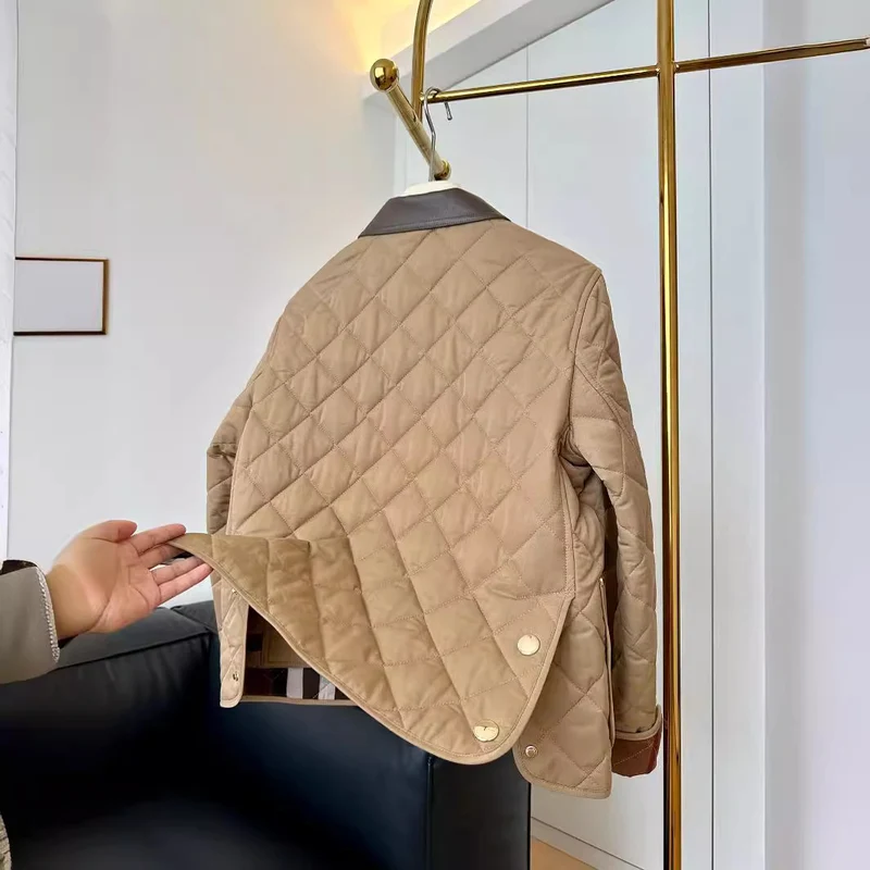 Damen Modische Steppjacke mit eleganter Lederkragen Nord Taschen