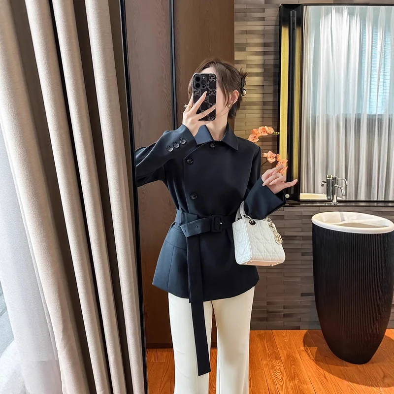 Damen Modischer Blazer mit Gürtel Nord Taschen