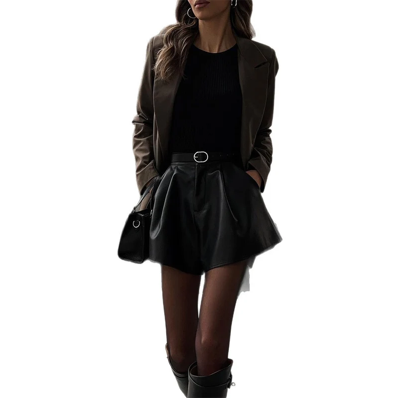 Damen Modische Kunstleder Shorts im Rockstil mit hohem Bund - Vittorelli