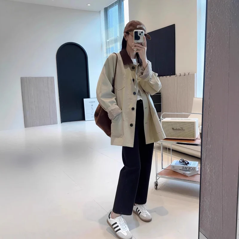 Damen Modische Oversized-Jacke mit kontrastierendem Kragen Nord Taschen