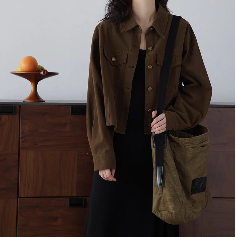 Damen Modische Oversized-Jacke mit Knöpfen und praktischen Taschen Nord Taschen