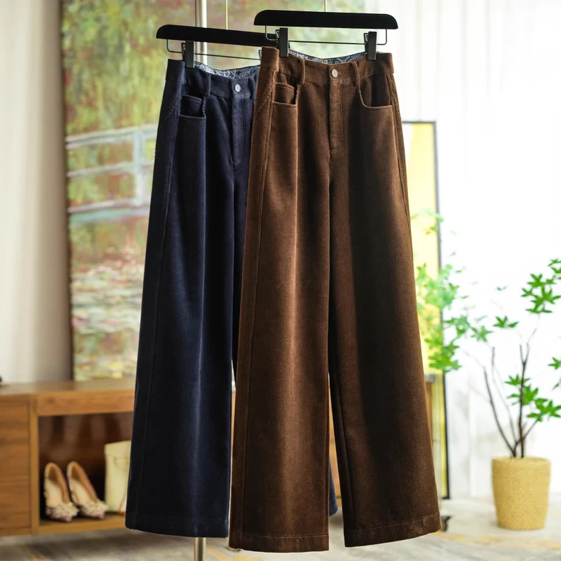 Damen Modische weit geschnittene Cordhose Nord Taschen