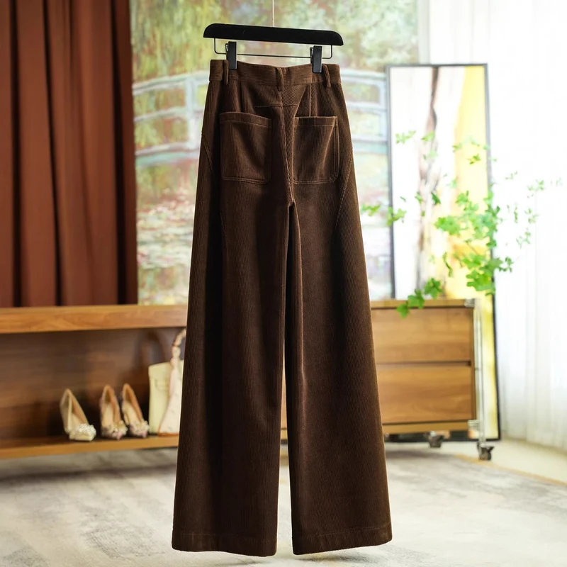 Damen Modische weit geschnittene Cordhose Nord Taschen