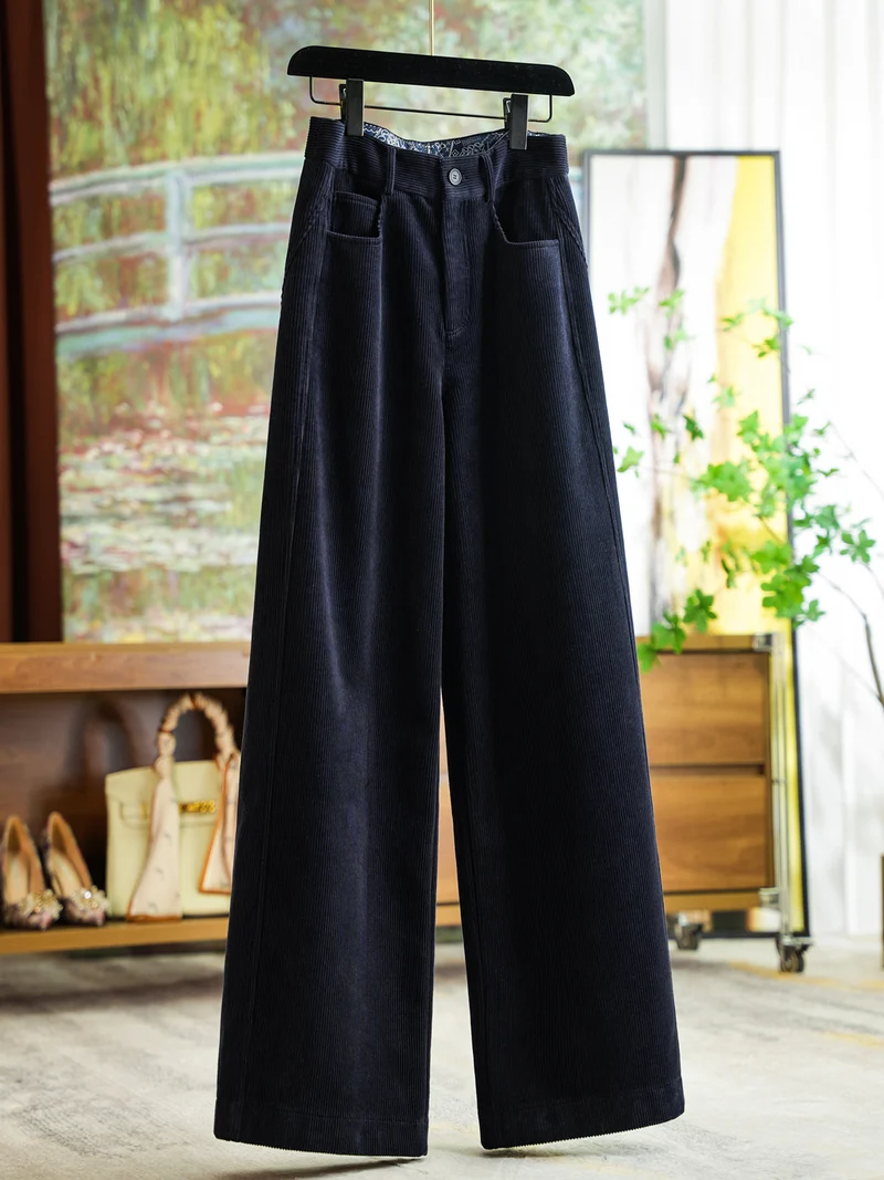 Damen Modische weit geschnittene Cordhose Nord Taschen