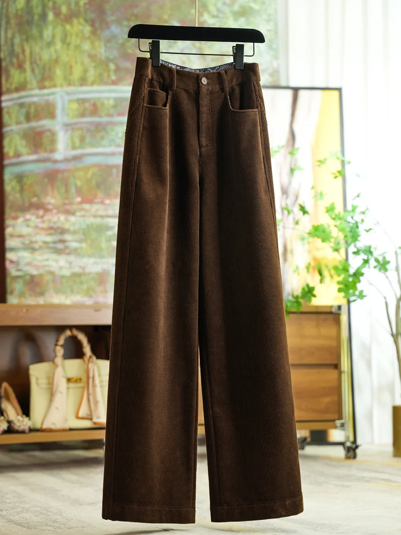 Damen Modische weit geschnittene Cordhose Nord Taschen