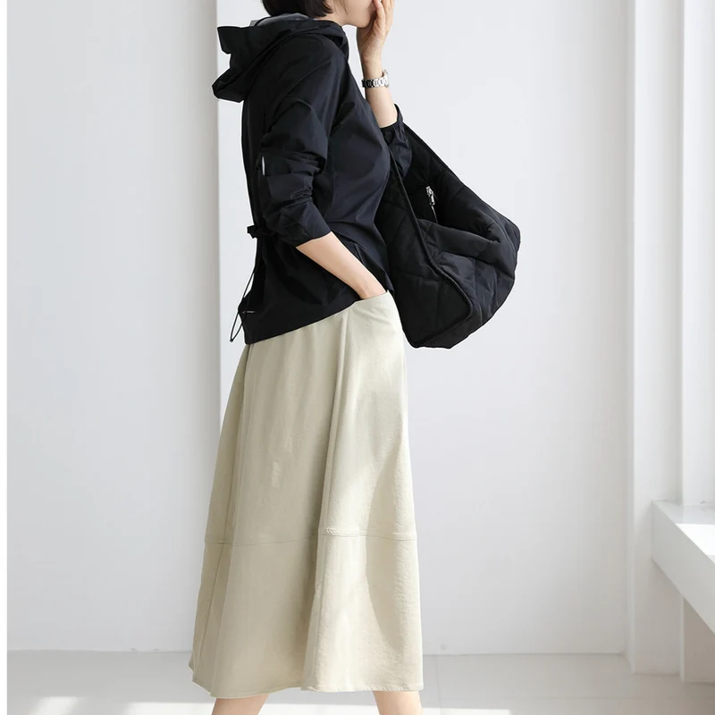 Damen Leichte und atmungsaktive Outdoorjacke Nord Taschen