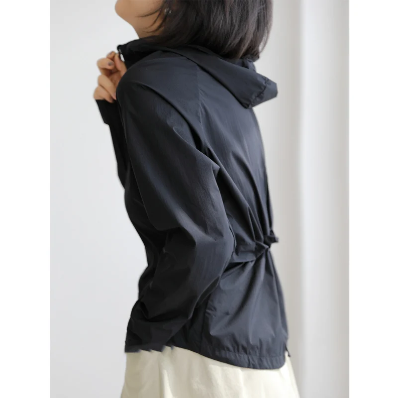 Damen Leichte und atmungsaktive Outdoorjacke Nord Taschen