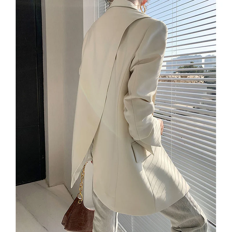 Damen Oversized Blazer im minimalistischen Design Nord Taschen