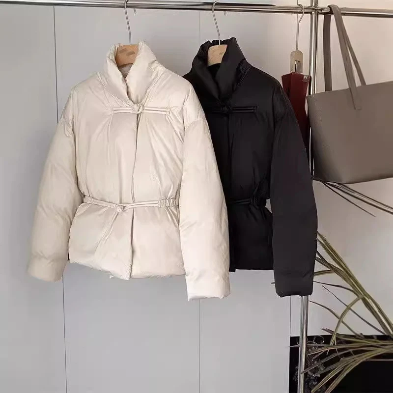 Damen Modische und elegante Steppjacke Nord Taschen