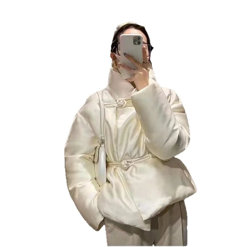 Damen Modische und elegante Steppjacke Nord Taschen