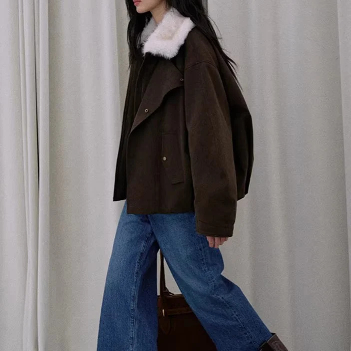 Damen Modische und bequeme Übergangsjacke mit Teddykragen Nord Taschen