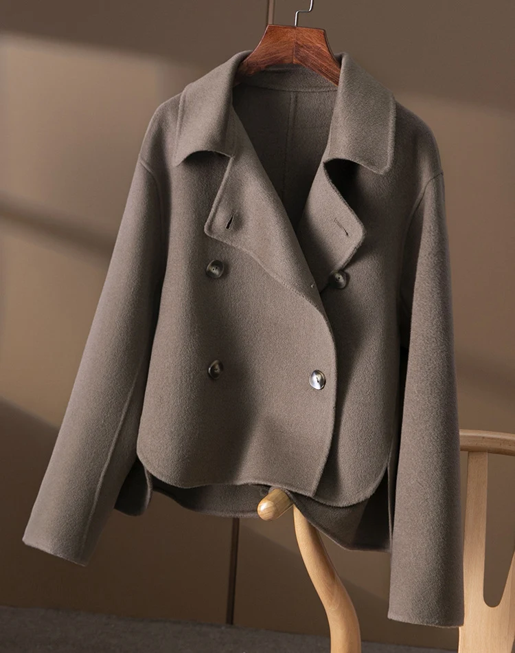 Damen Modische Kurzarmpulloverjacke Nord Taschen