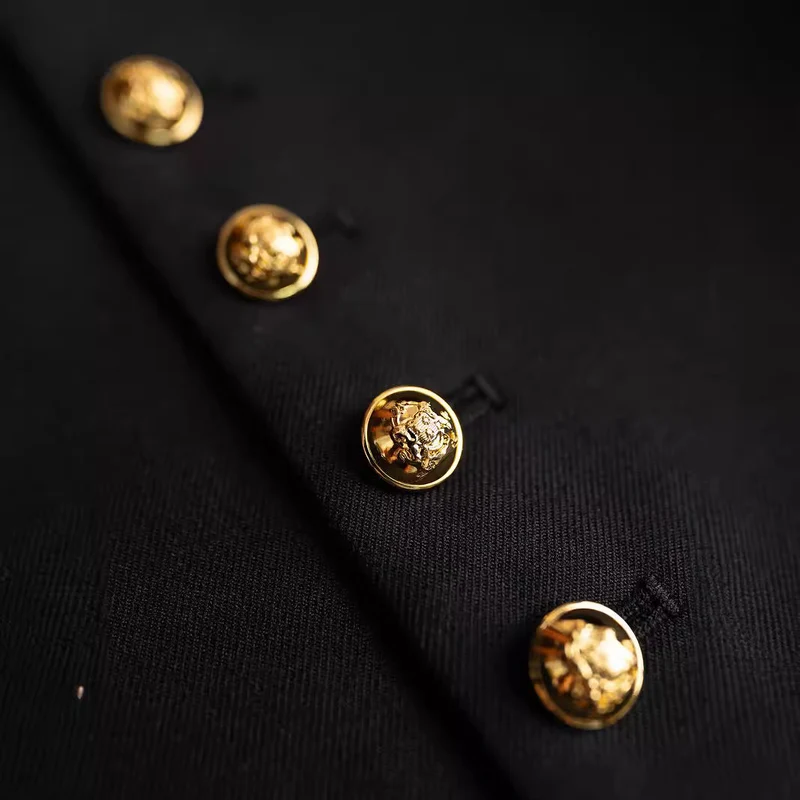 Damen Modische Jacke mit Stehkragen und goldenen Knöpfen Nord Taschen