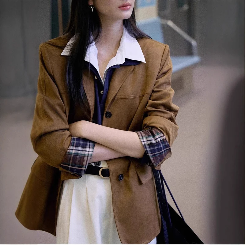 Damen Modischer Wollblazer mit tiefem V-Ausschnitt Nord Taschen