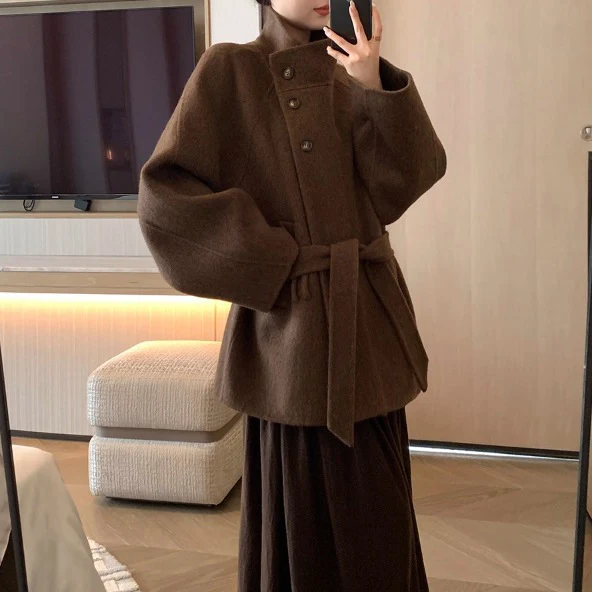 Damen Modischer und eleganter Wollmantel Nord Taschen