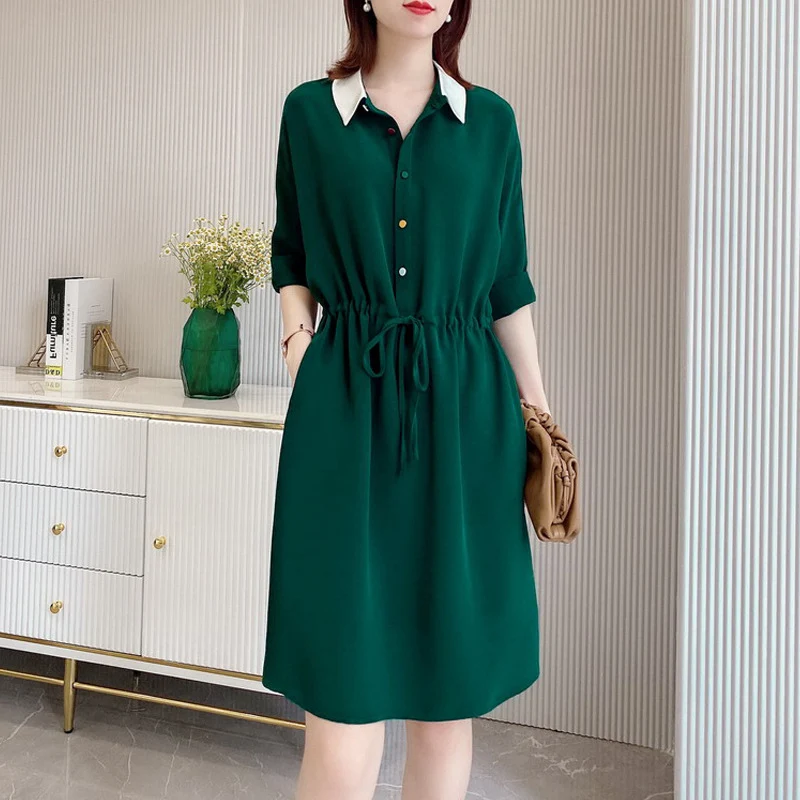 Damen Lässiges Midi-Kleid mit kontrastierendem Kragen Nord Taschen
