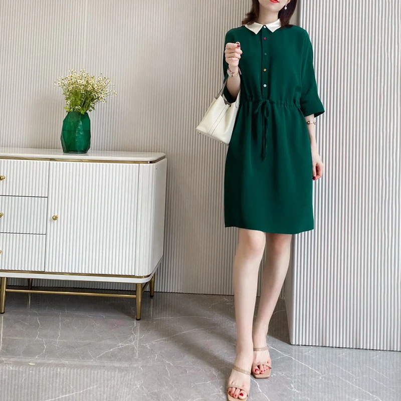 Damen Lässiges Midi-Kleid mit kontrastierendem Kragen Nord Taschen