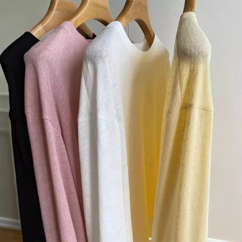 Damen Lässiges Langarmshirt mit V-Ausschnitt Nord Taschen