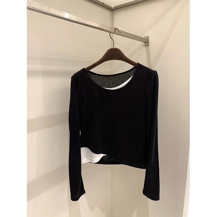 Damen Lässiges Langarmshirt mit asymmetrischem Schnitt Nord Taschen