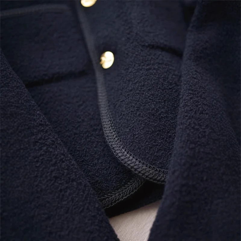 Damen Modische Boucléjacke mit goldenen Knöpfen Nord Taschen