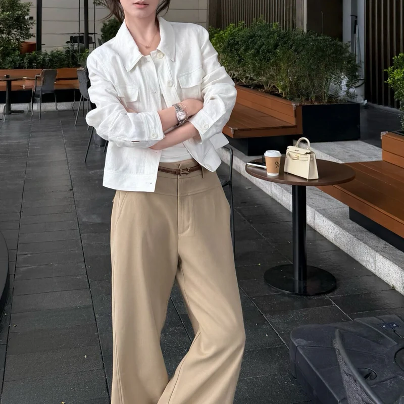 Damen Lässige und stilvolle Leinenjacke Nord Taschen