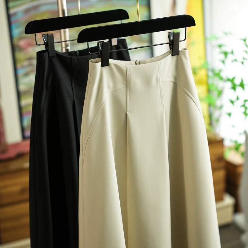 Damen Eleganter, weit geschnittener Maxirock Nord Taschen