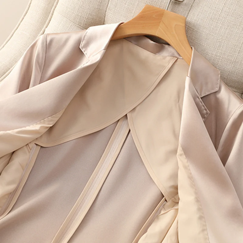 Damen Hochwertiger Satin-Blazer Nord Taschen