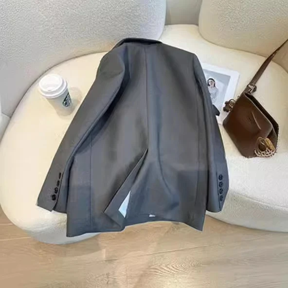 Damen Eleganter und stylischer Oversized-Blazer Nord Taschen
