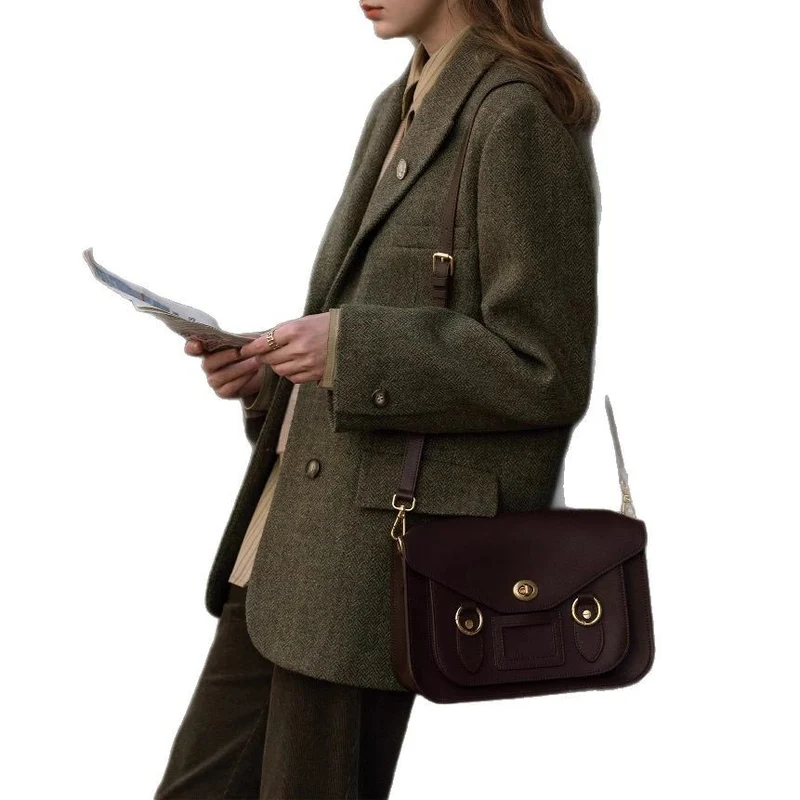 Damen Eleganter und moderner Wollblazer Nord Taschen