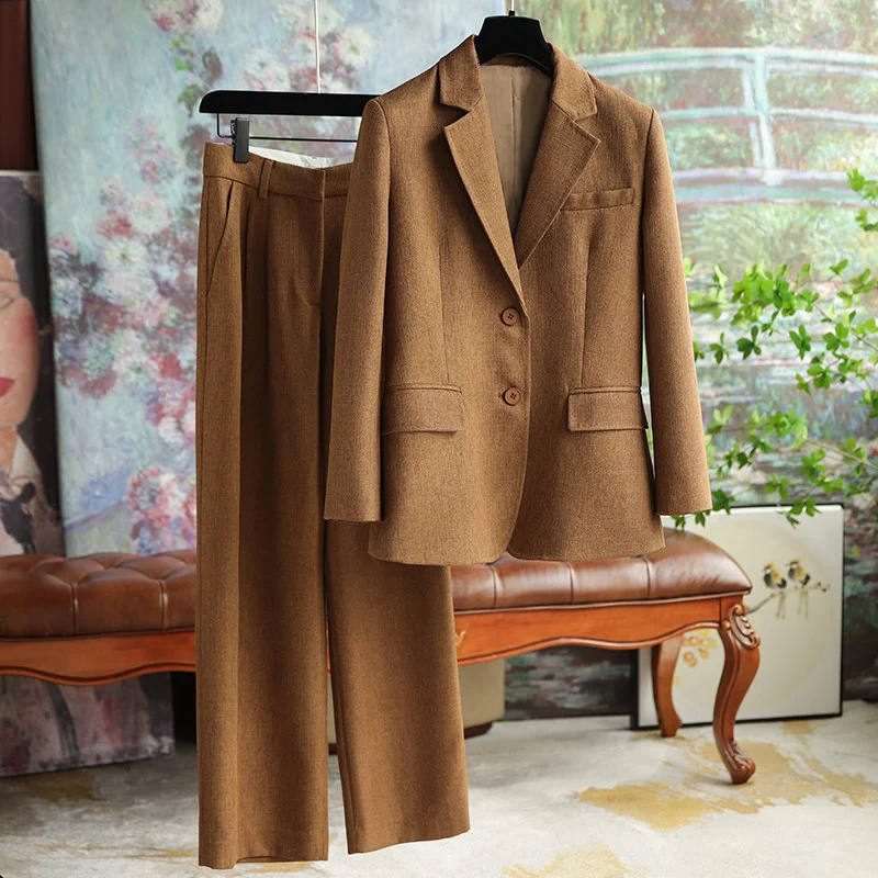 Damen Elegantes und stilvolles Blazer-Set Nord Taschen
