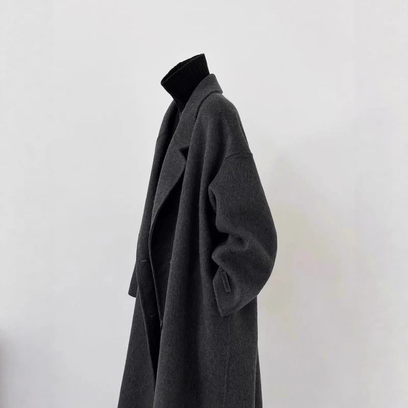 Damen Oversize Wollmantel mit weitem Revers und entspannter Silhouette Nord Taschen