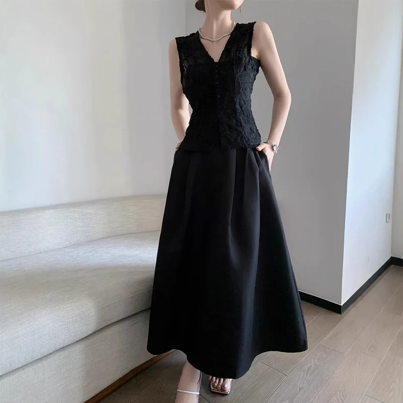 Damen Elegantes Maxikleid mit tailliertem Schnitt Nord Taschen