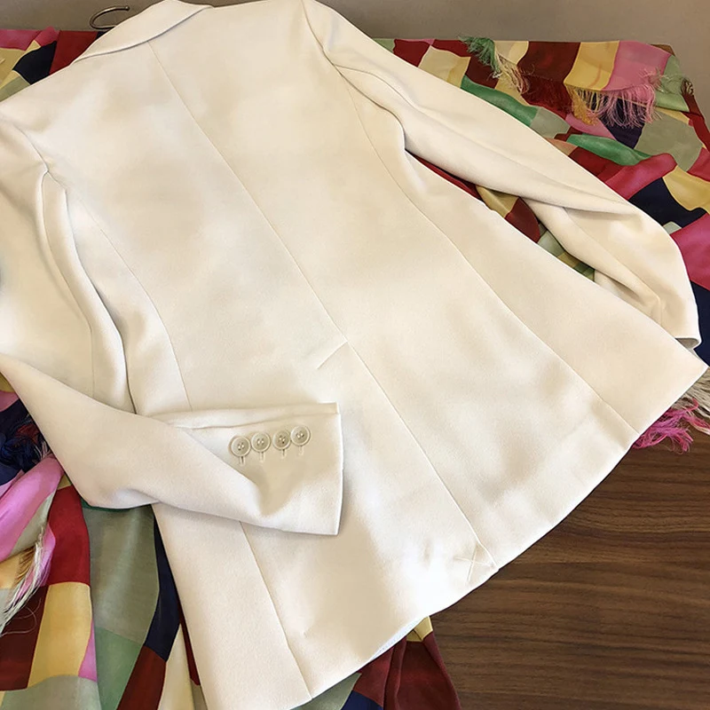 Damen Eleganter Blazer mit tailliertem Schnitt Nord Taschen