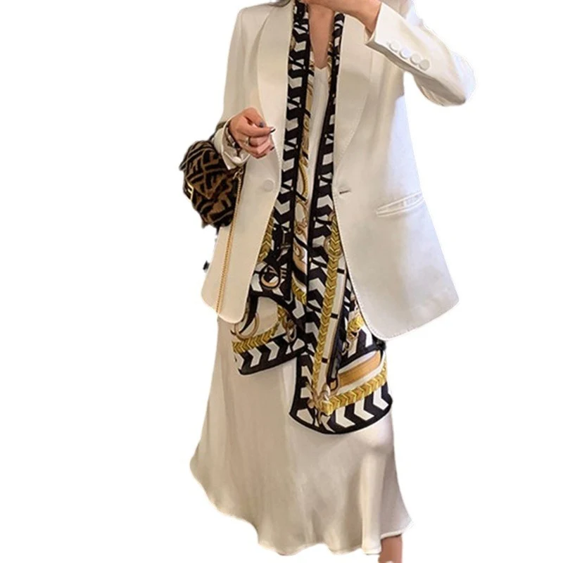 Damen Eleganter Blazer mit schickem Muster und hohem Kragen Nord Taschen
