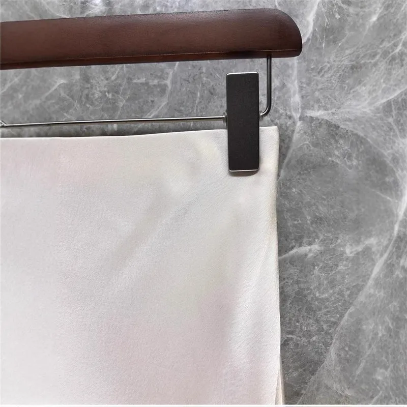 Damen Eleganter Midi-Rock aus hochwertigem Satin Nord Taschen