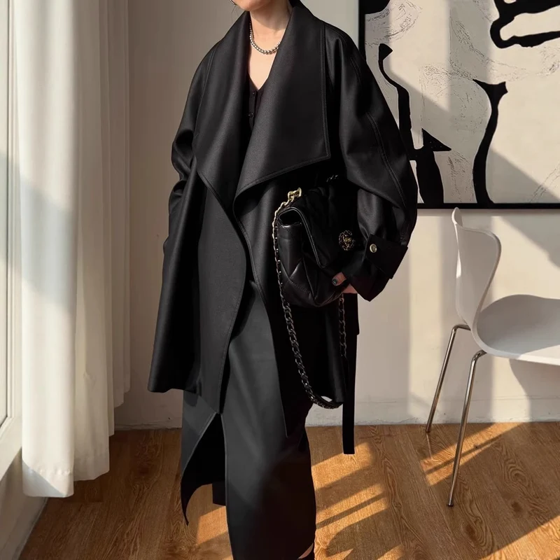 Damen Eleganter Trenchcoat aus hochwertigem Material Nord Taschen