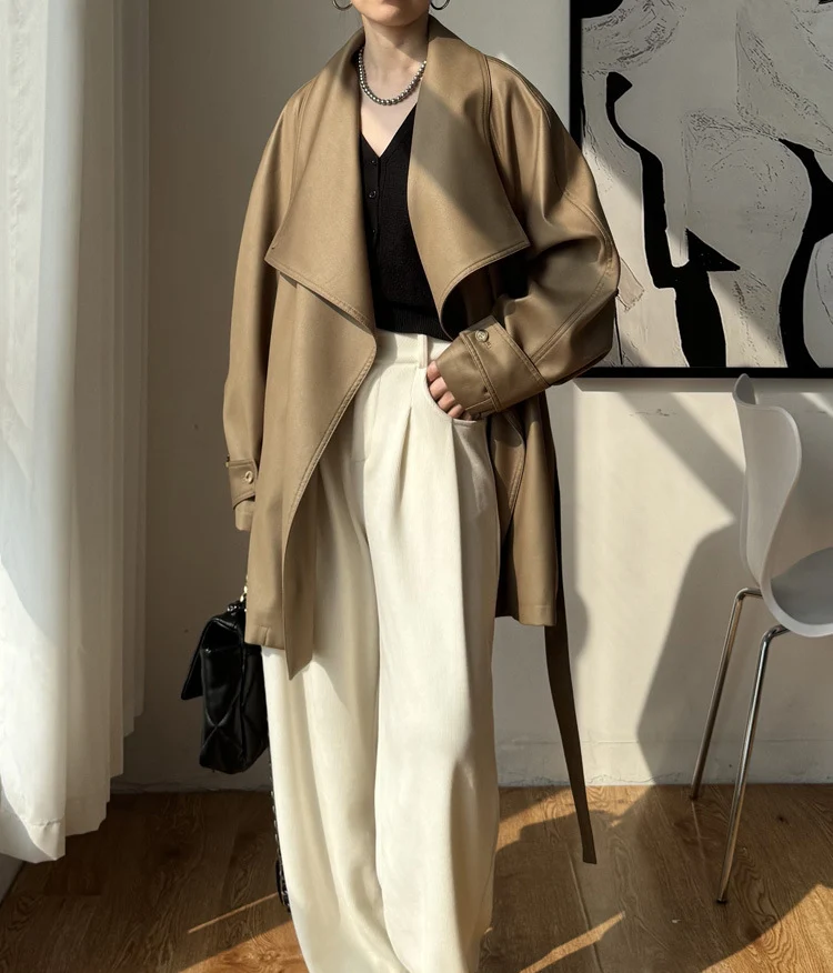Damen Eleganter Trenchcoat aus hochwertigem Material Nord Taschen