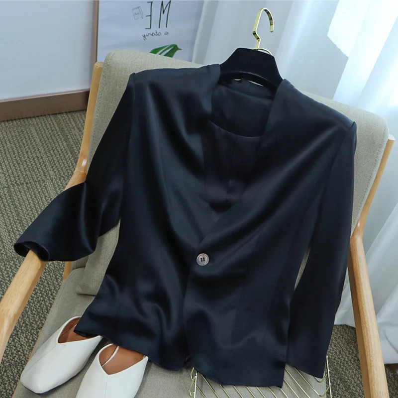 Damen Elegantes, ärmelloses Blazer aus hochwertigem Satin Nord Taschen