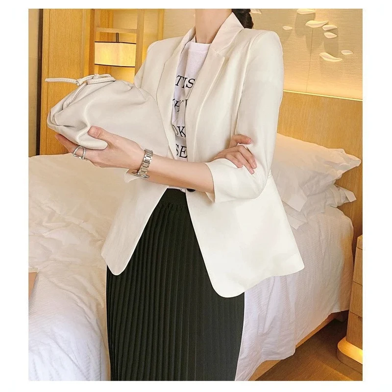 Damen Eleganter Blazer mit hochmodernem Schnitt Nord Taschen