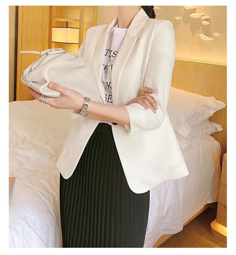 Damen Eleganter Blazer mit hochmodernem Schnitt Nord Taschen