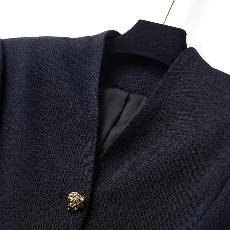 Damen Eleganter Blazer mit goldenem Knopfdetail Nord Taschen