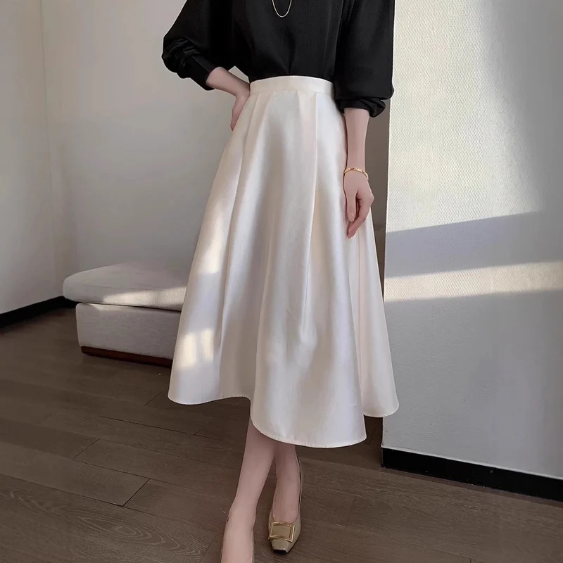 Damen Elegante und fließende Midikleid Nord Taschen