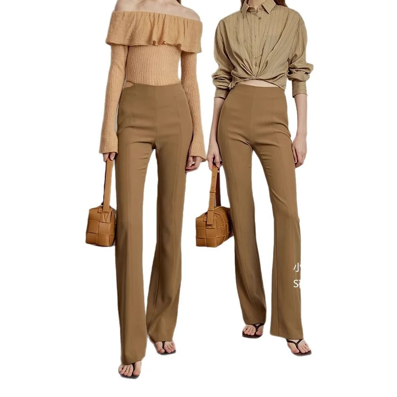 Damen Elegante und figurbetonte Flared-Hosen Nord Taschen