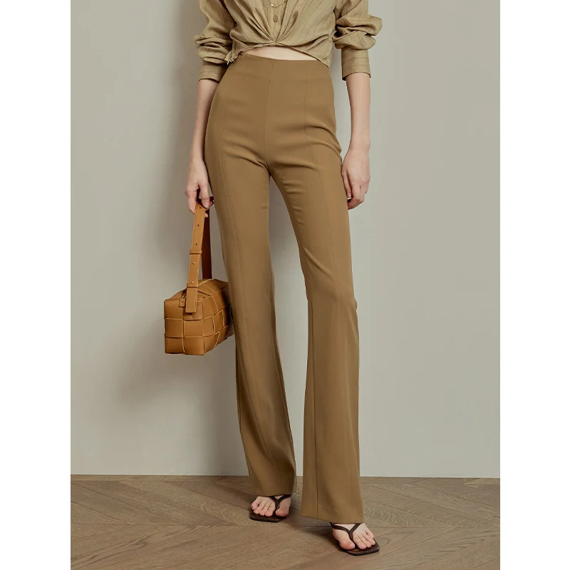 Damen Elegante und figurbetonte Flared-Hosen Nord Taschen
