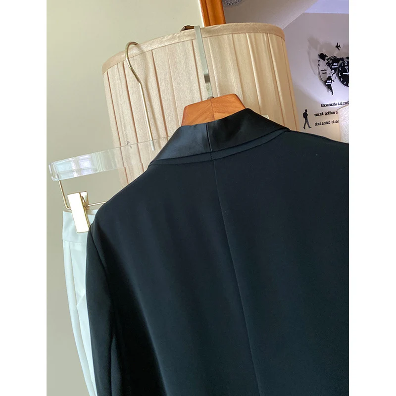 Damen Eleganter Smoking-Blazer Nord Taschen