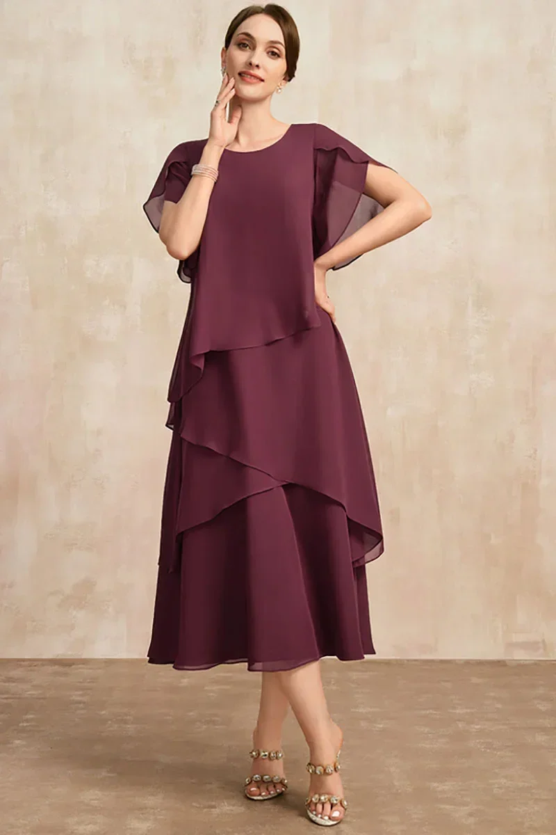 Plus Size Gestuftes Midi Kleid