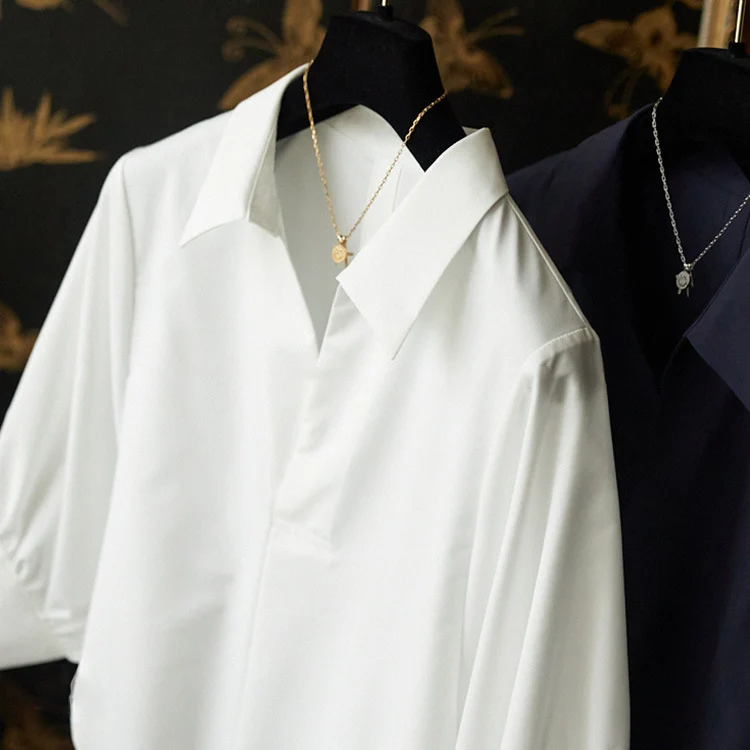 Damen Elegante Bluse mit Übergrößen und weiten Ärmeln Nord Taschen